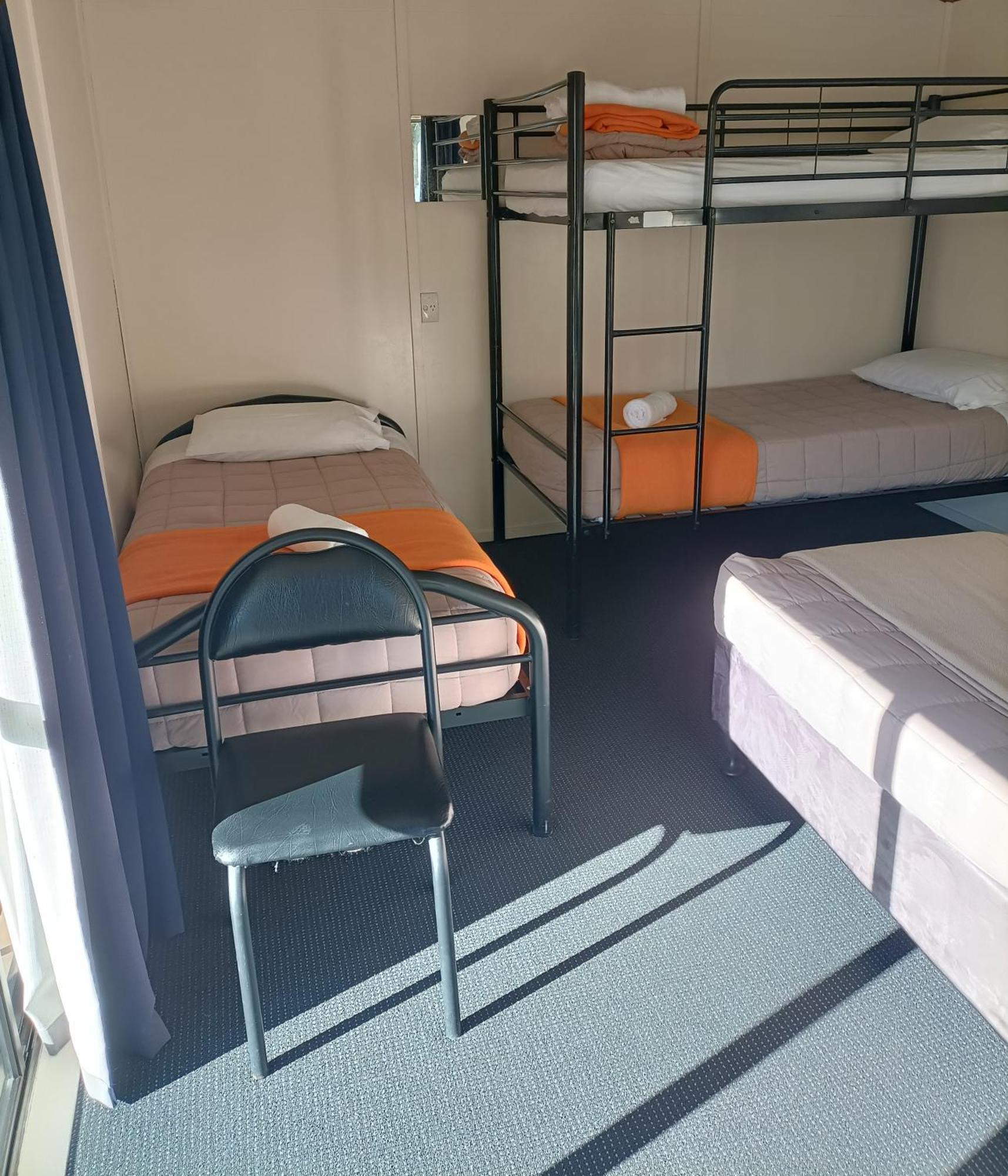 Geraldine Top 10 Holiday Park Экстерьер фото